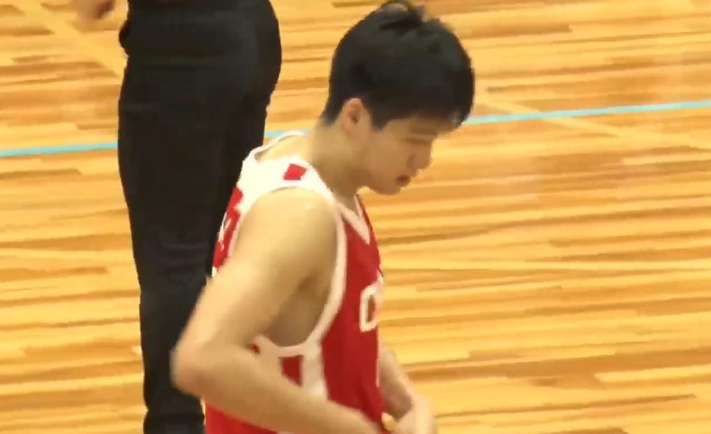 队报：里昂即将签下丹麦中场比斯特鲁普，转会费1000万欧
