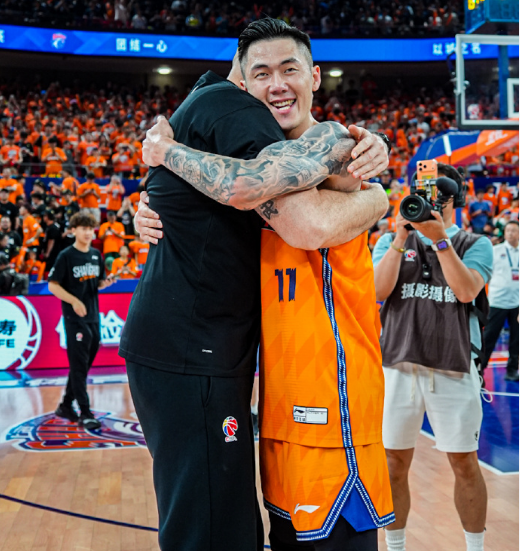 终结3连败!郑钦文2