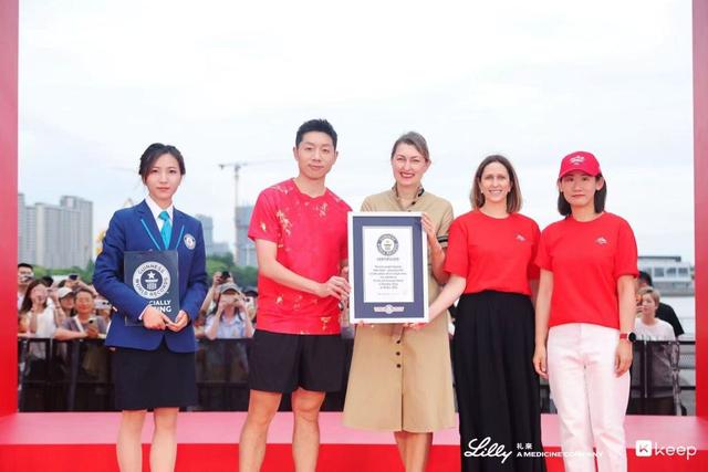 布伦森凭“金色尘埃”特质,让尼克斯距离53年首冠仅差一胜