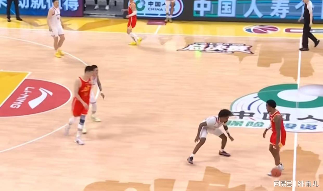 尊龙-大反扑!尼克斯落后16分又追上:布伦森轰16分,文班9分5盖帽