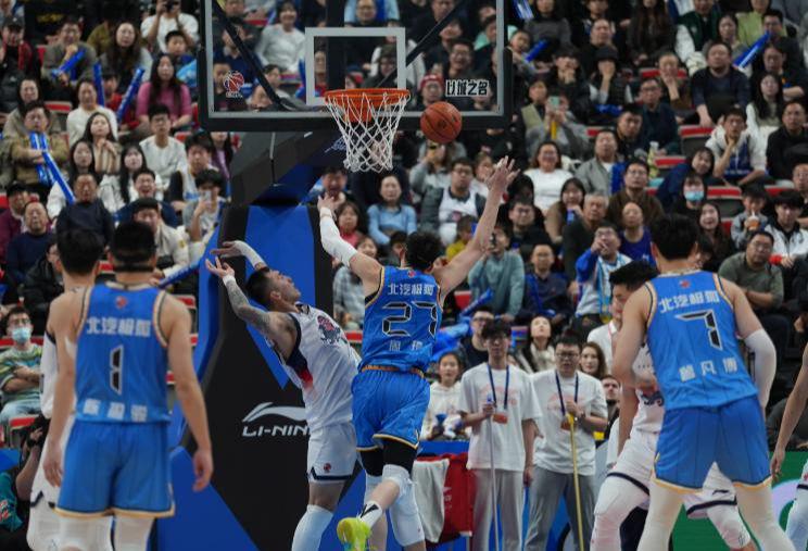 纽约“大鲨鱼”？尼克斯&上海均五场夺冠+杯赛联赛双冠王