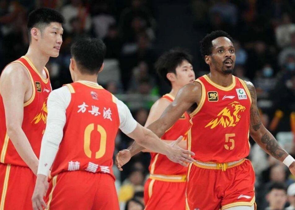 尊龙-全场3分钟打成纽约英雄 阿尔瓦拉多:这就是我的篮球