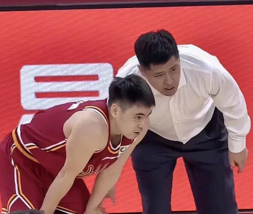 NBA总决赛尼克斯4:1战胜马刺