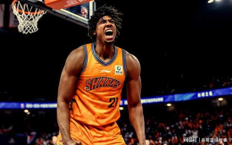 绝妙，湖人队新阵容被NBA评论员比尔·西蒙斯起绰号“Snowtime”