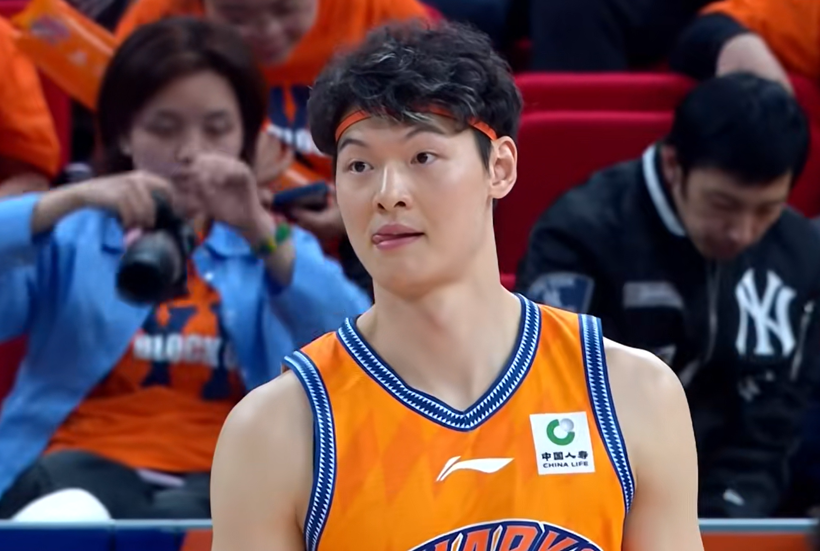 尊龙-NBA总决赛G5今晚8:30开打,尼克斯3比1手握赛点