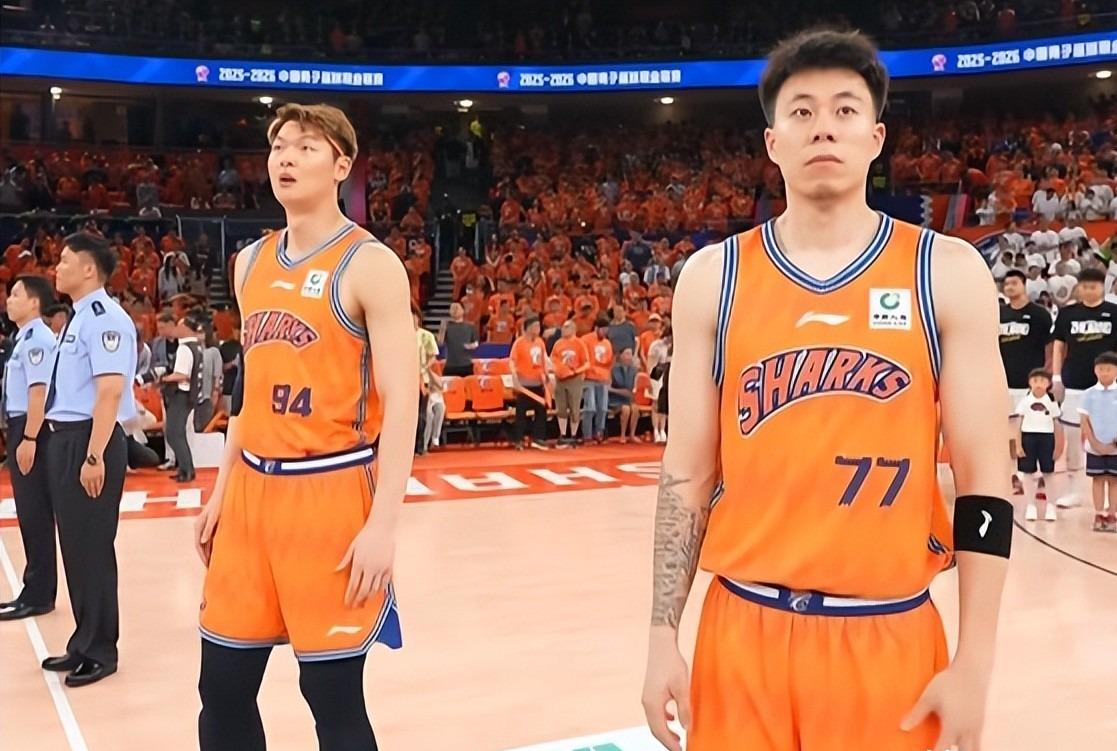名记曝绿军拟交易得字母哥墨菲
