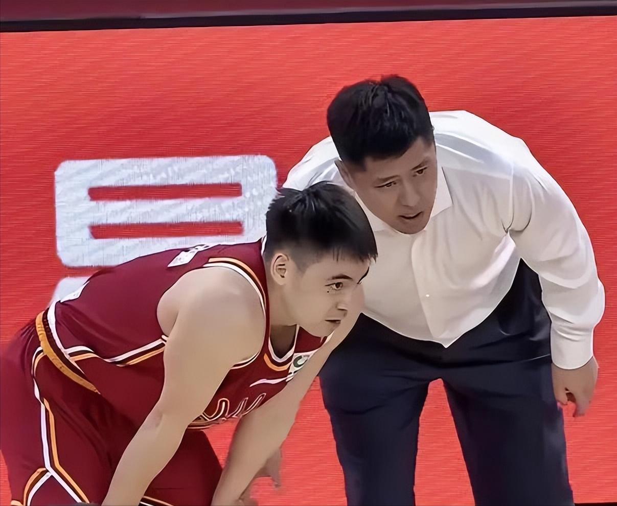 尊龙-尼克斯树立的残酷建队范本,全联盟29支球队都很难复刻!
