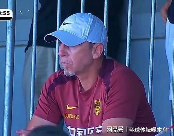 纽约夺冠背后的隐形伤痕:一张被强行拆开的王牌