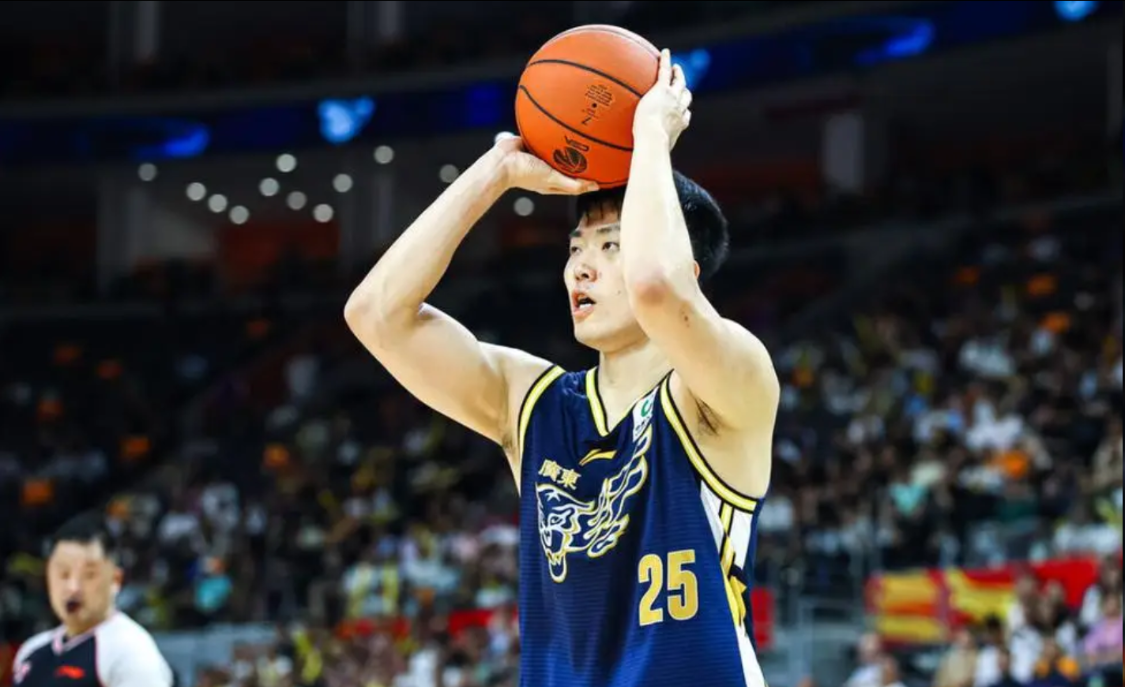 太强了！总决赛场均32.6分，又一名二轮秀拿到FMVP，上一位是他