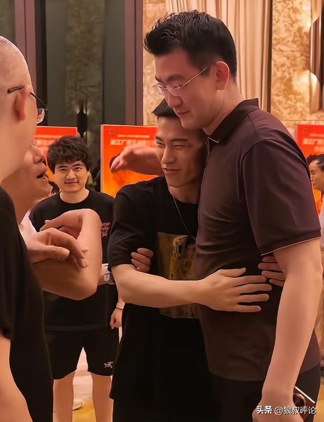 尼克斯夺冠夜罗宾逊谈抓蛇玄学:G5篮板奇兵助冠军