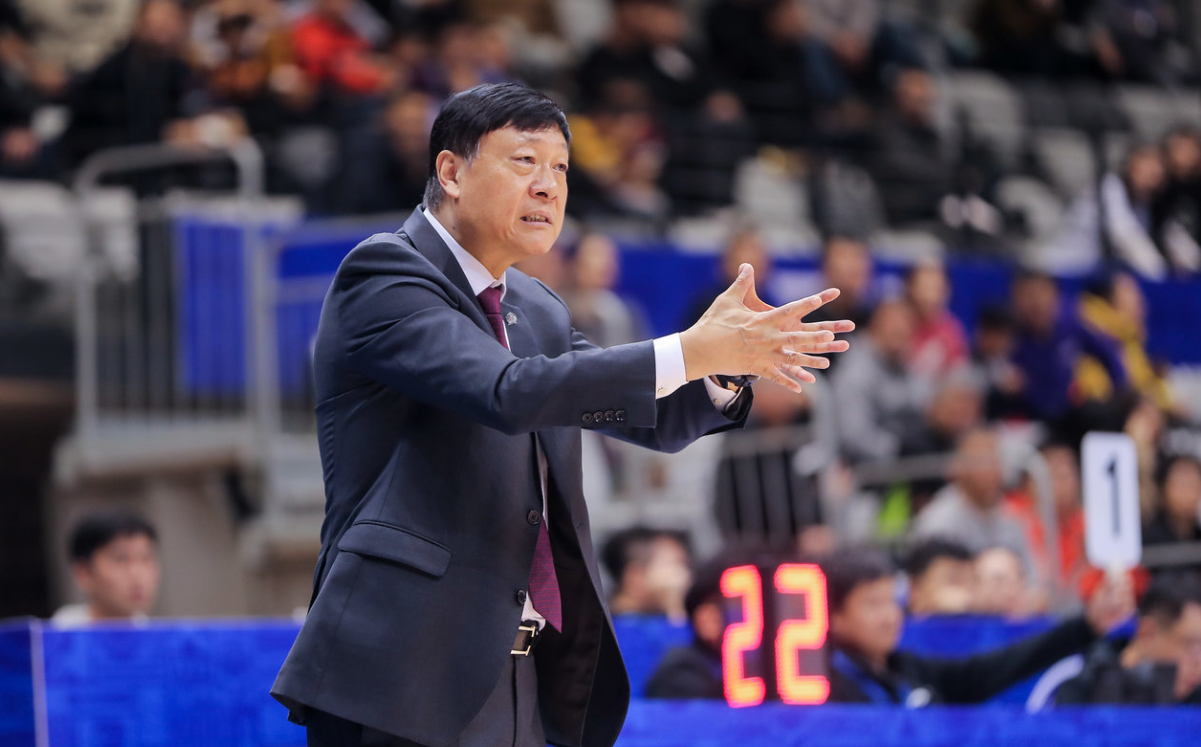 尼克斯总冠军!布伦森45分打服文班亚马!全票当选总决赛MVP