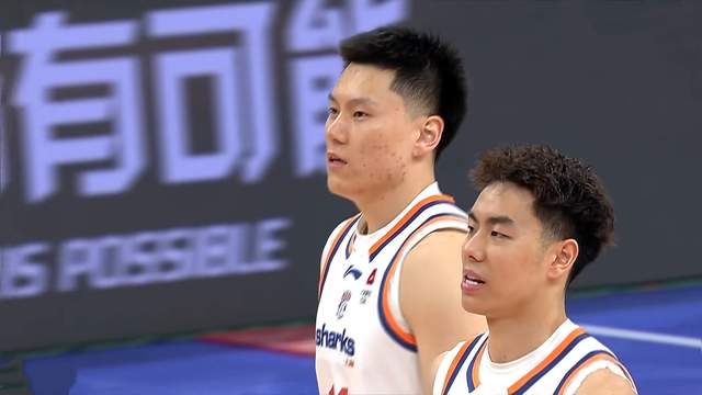 库里关键球能力遭质疑?球迷:都是映像流偏见