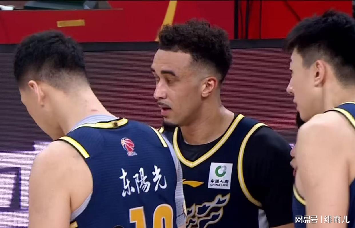 NBA总决G5邀米奇·盖顿赛前唱国歌