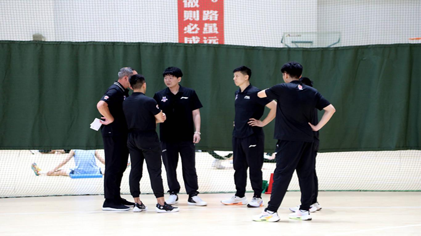 2026届新秀巡礼之伯里斯：华裔血统，有无球兼备的成熟双能卫