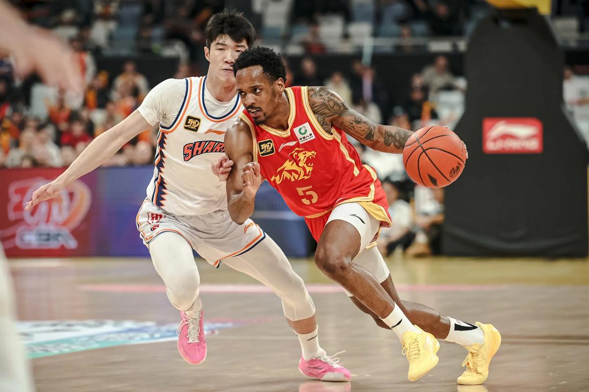ESPN发布下赛季战力榜:雷霆马刺前二 尼克斯第三